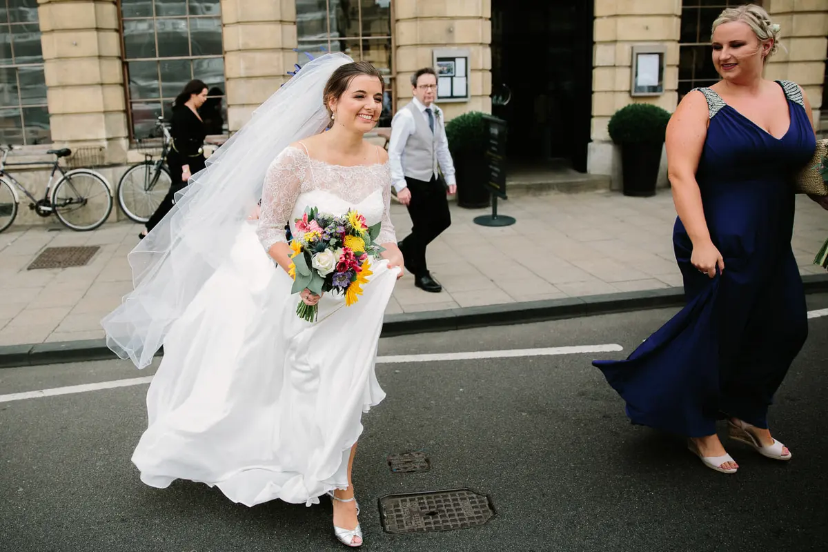 Bride leaving The Old Bank Hotel, Oxford