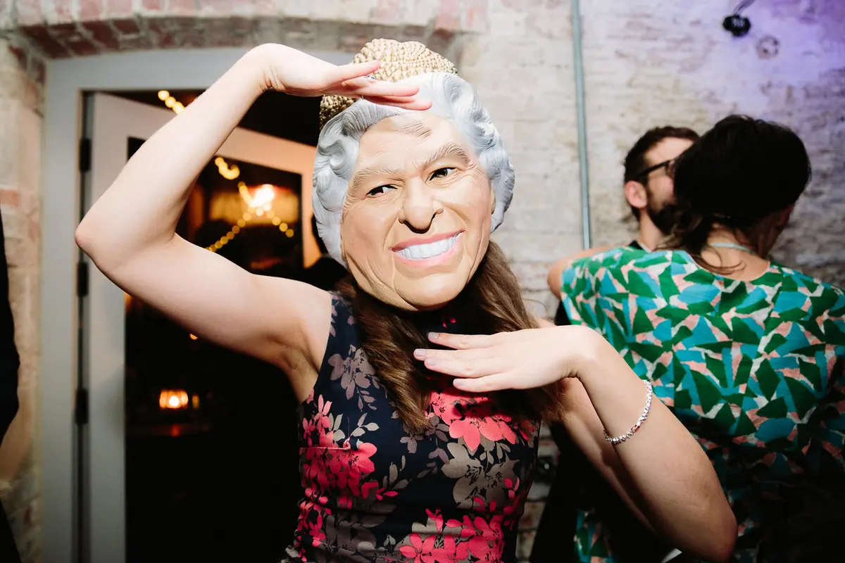 HOW TO HAVE A BUZZING DANCE FLOOR AT YOUR WEDDING