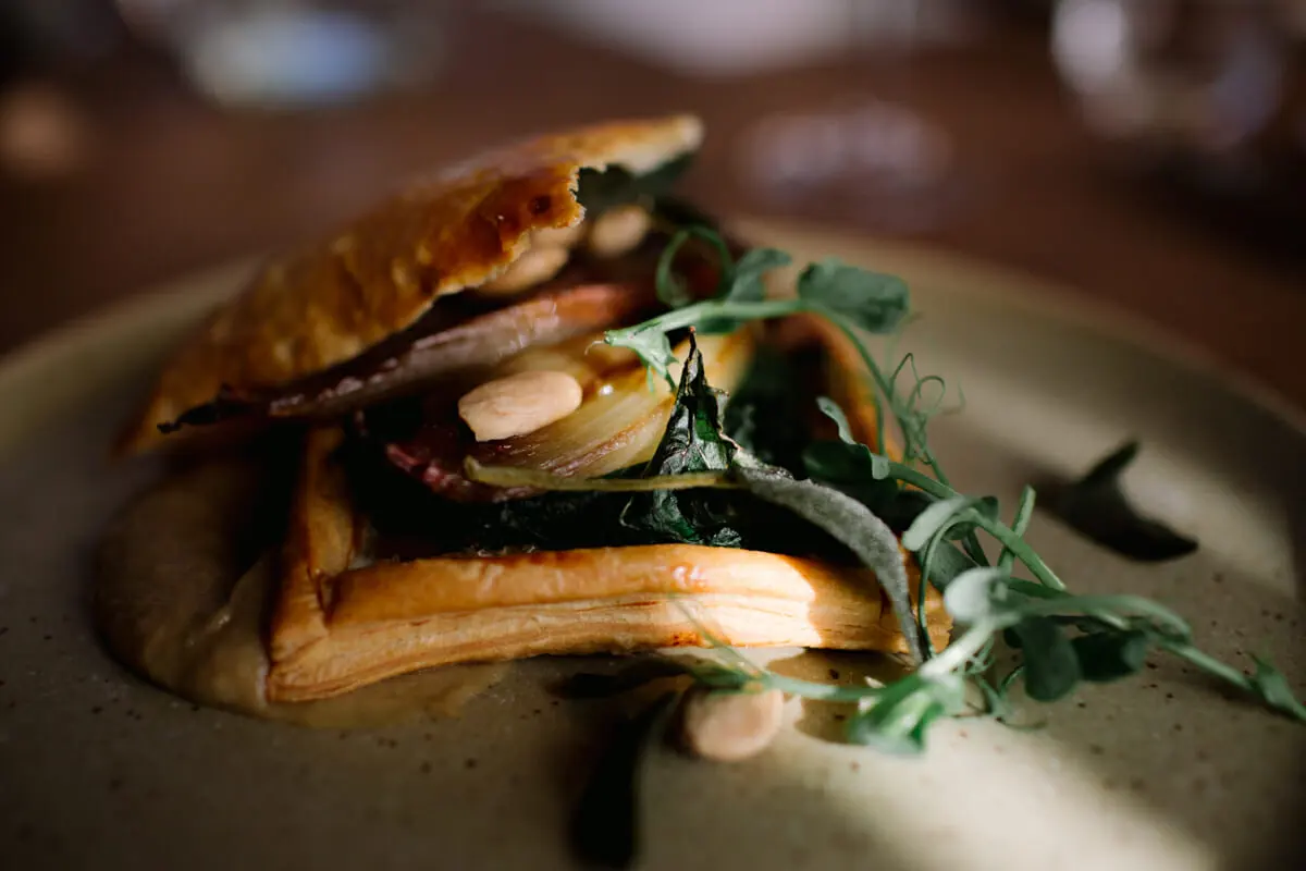 Wedding Food by Ross and Ross Events (image by Philippa James Photography)