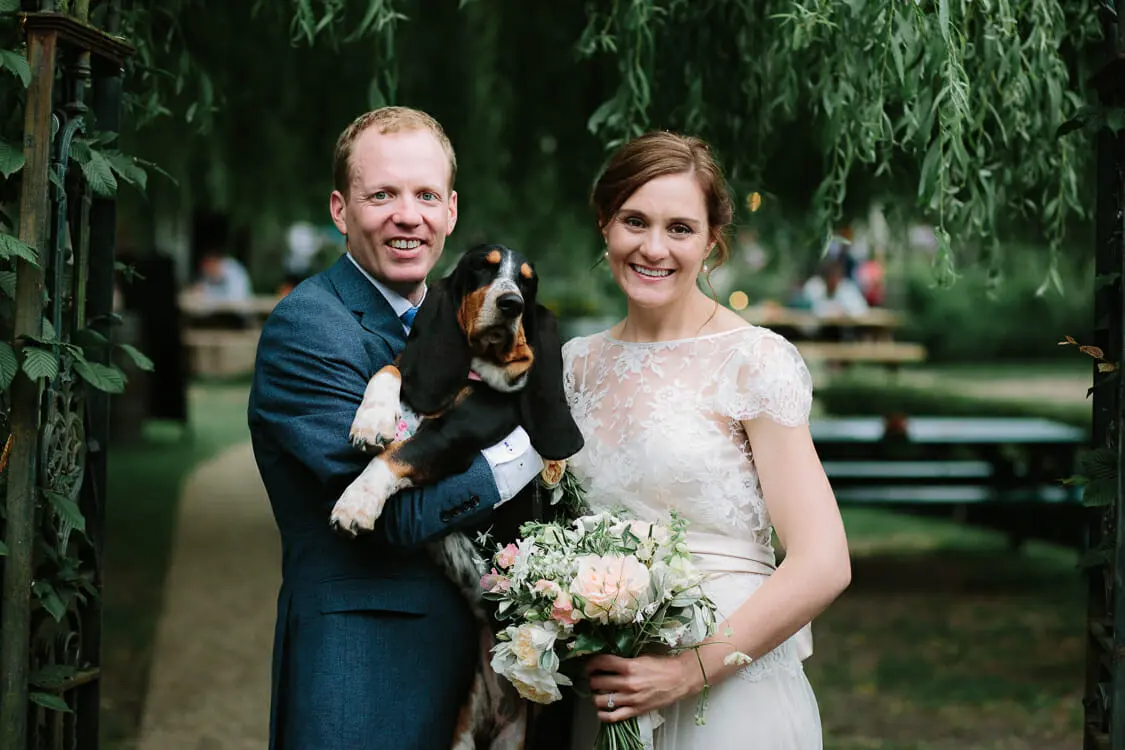 Oxford weddings - the perch Oxford - relaxed wedding by Philippa James Photography