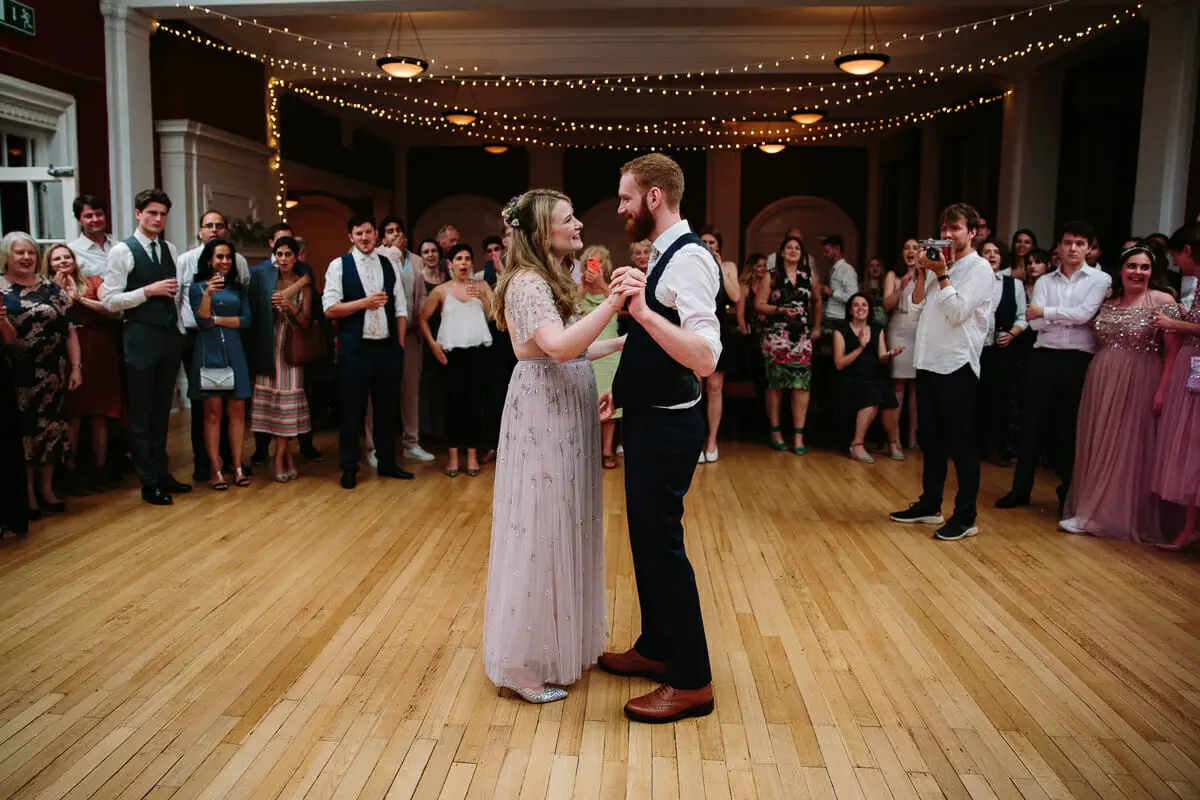 St.HUGH'S COLLEGE - Bride and groom dancing at OXFORD UNIVERSITY WEDDING