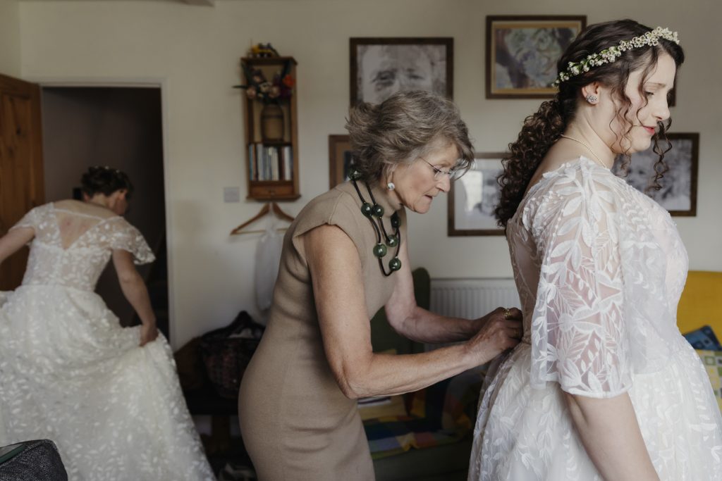 Bridal preparation for wedding at Lains Barn in Oxfordshire