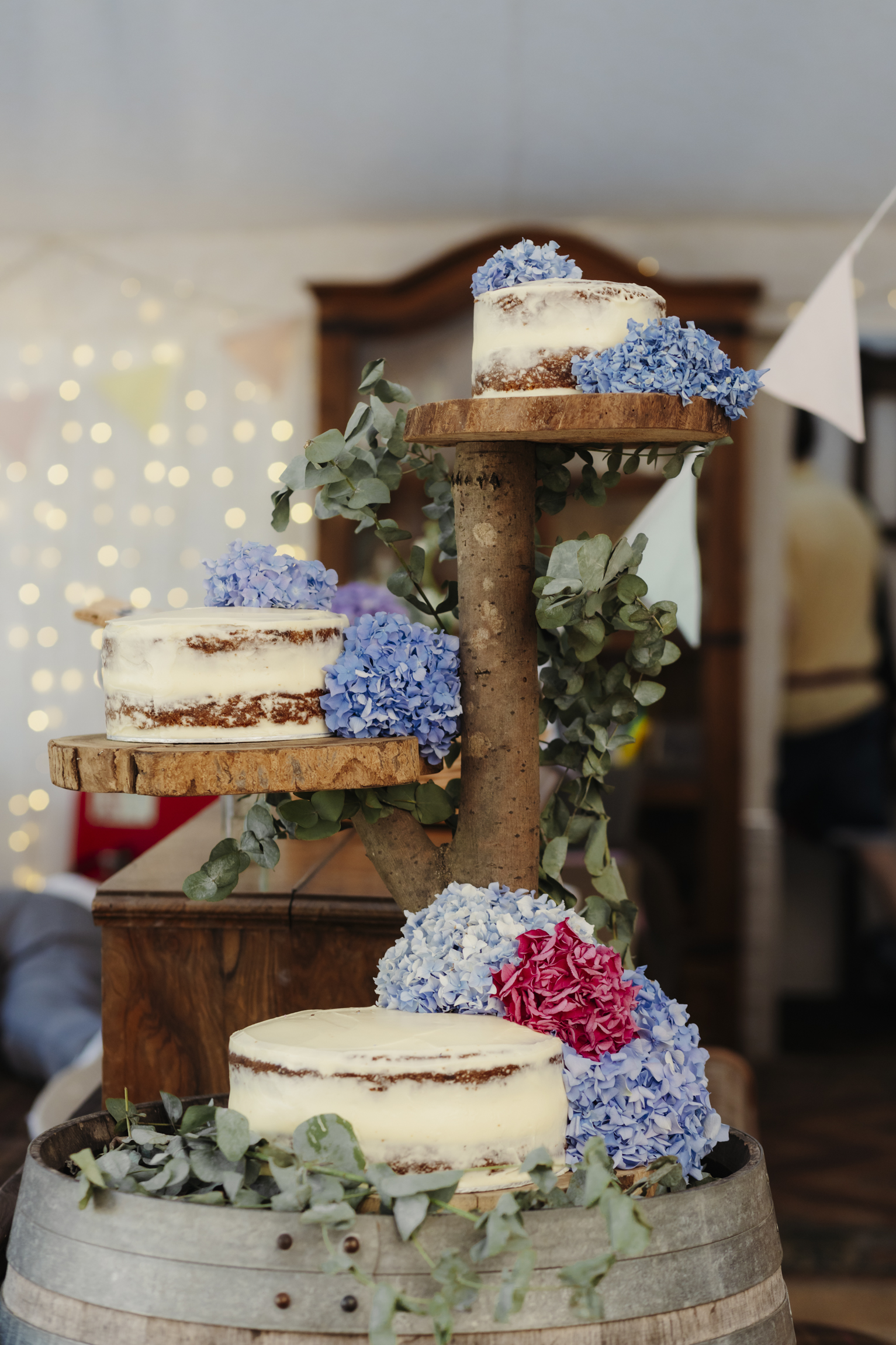 Wedding cake and flowers and table décor at The Perch 